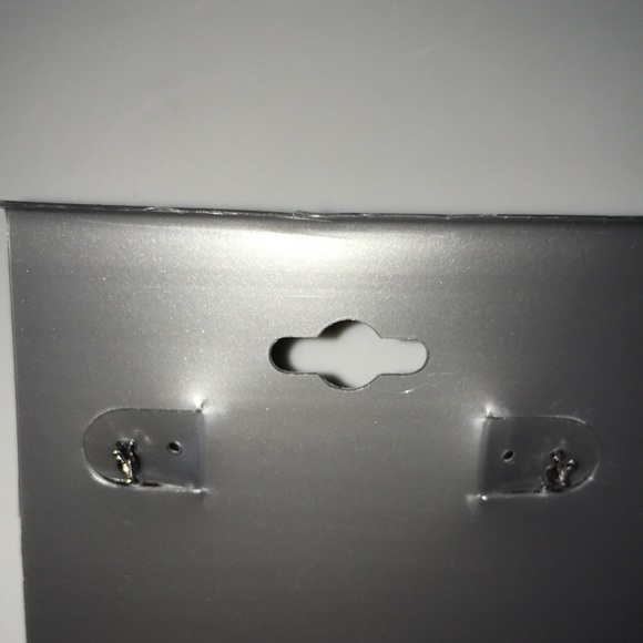 Piper & Taylor-Sterling Silver Hoop Earrings-NWT - Picture 7 of 8